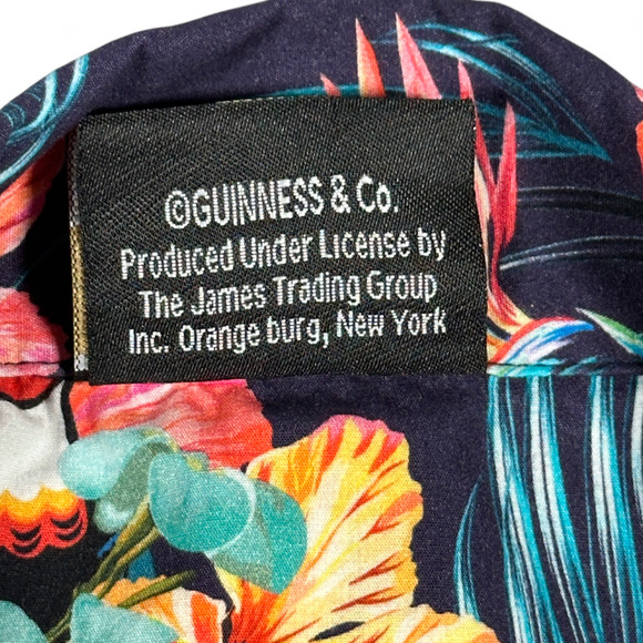 Guinness Hawaiian Shirt Adult MEDIUM Blue Toucan Floral Hibiscus Beer Camp - Picture 5 of 10